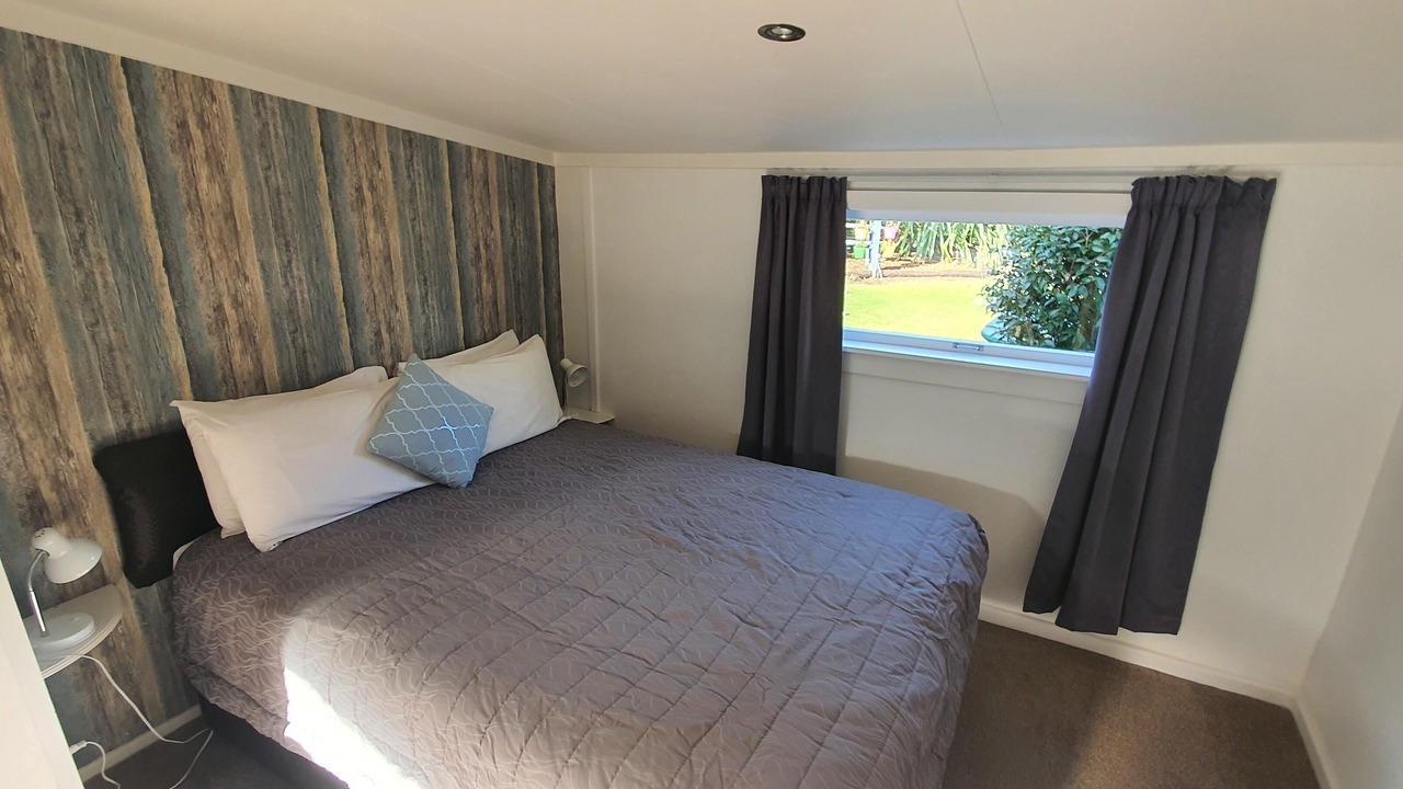 Photo of Others in Two Mile Bay