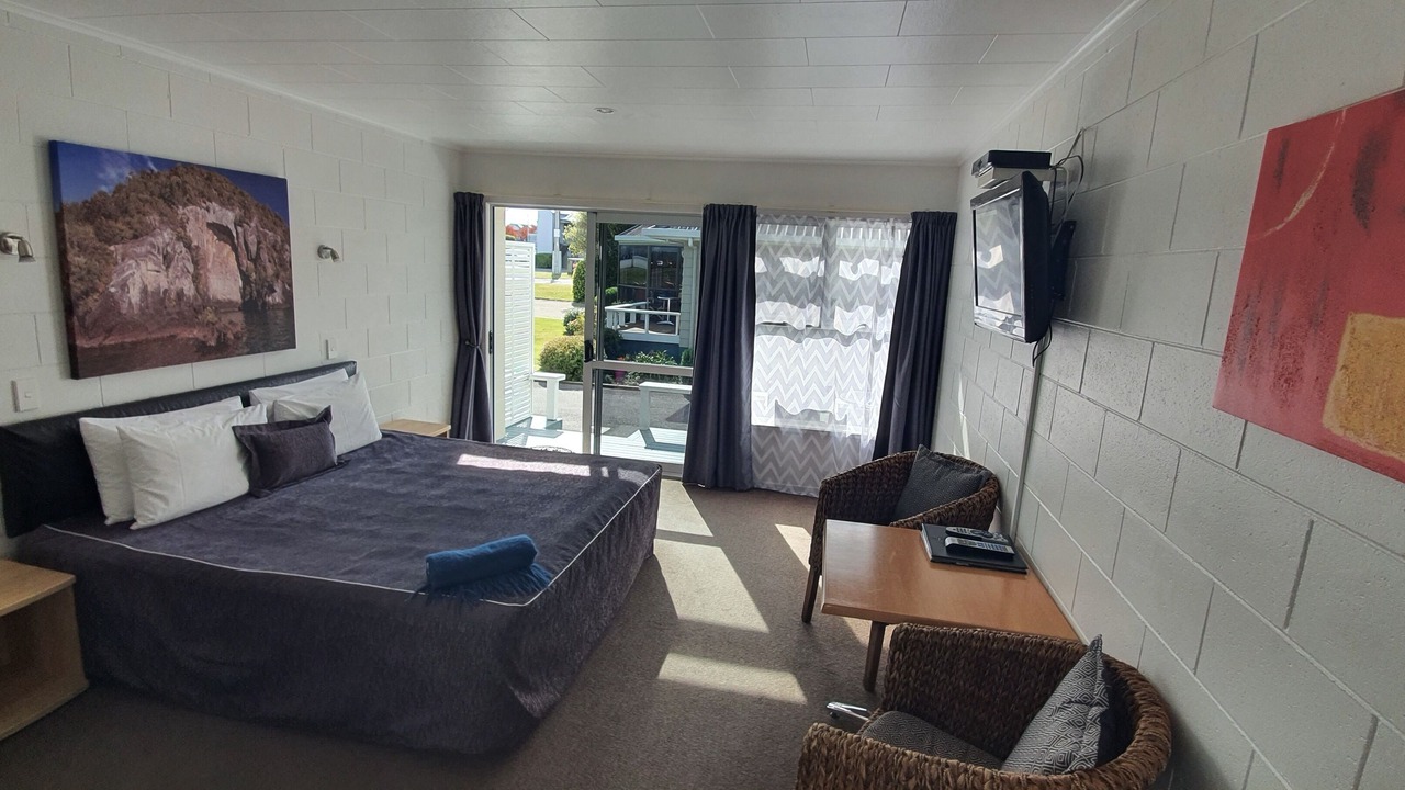 Photo of Others in Two Mile Bay