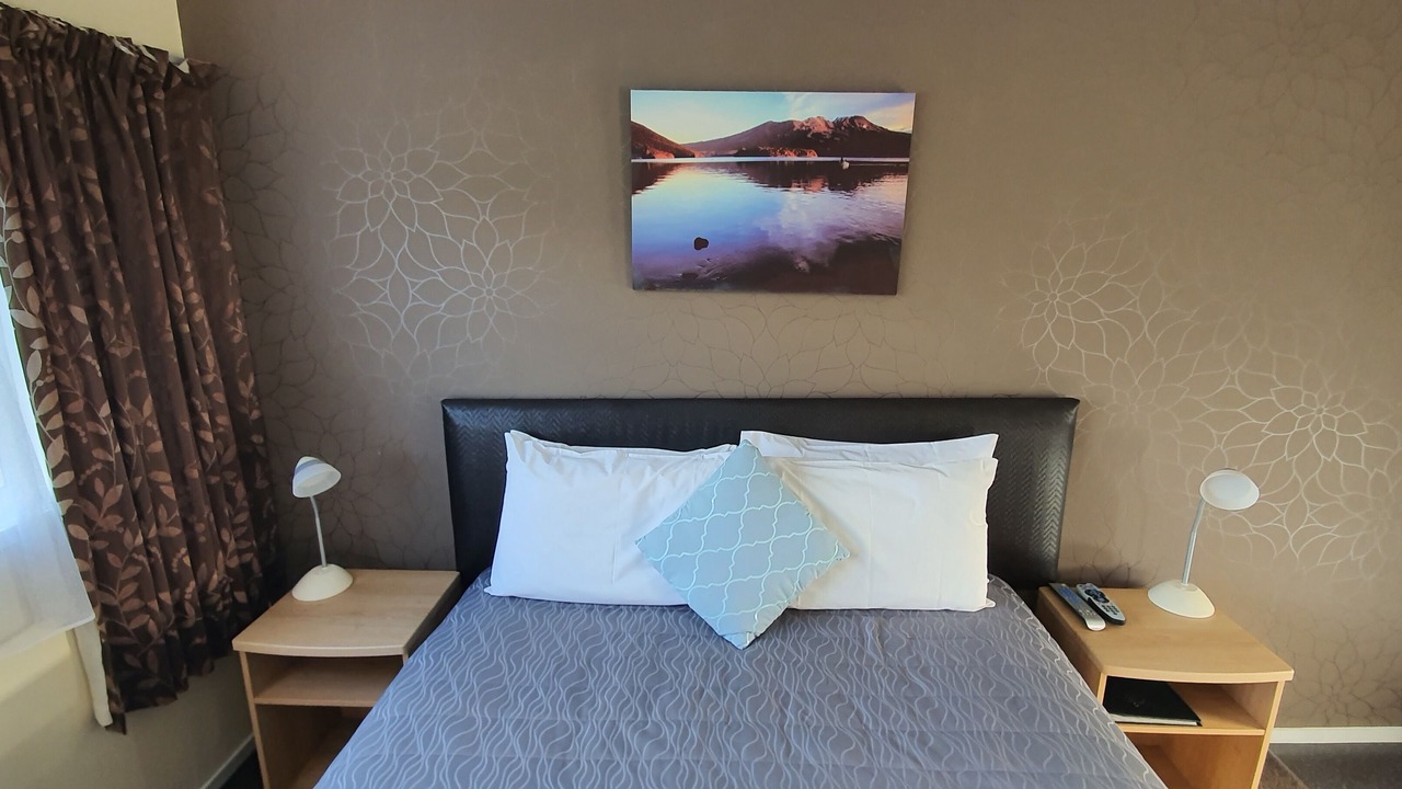 Photo of Bedroom in Two Mile Bay