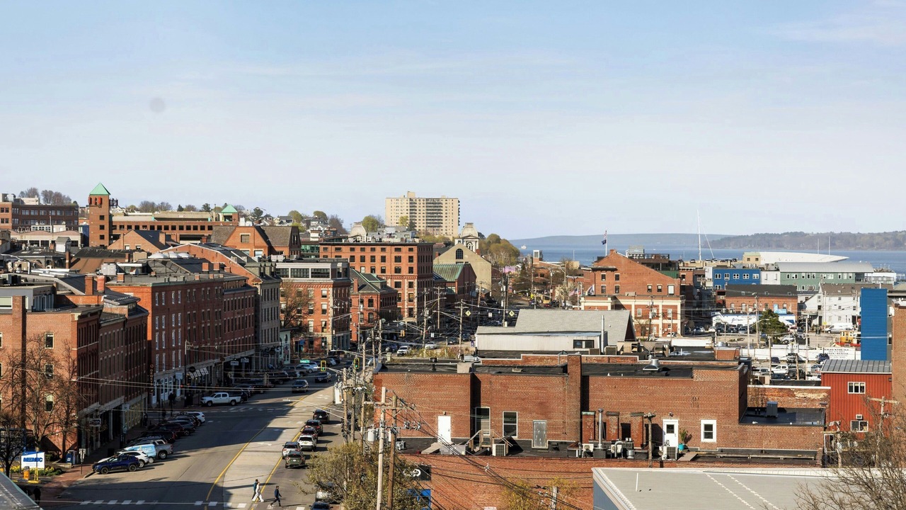 Photo of Others in Downtown Portland