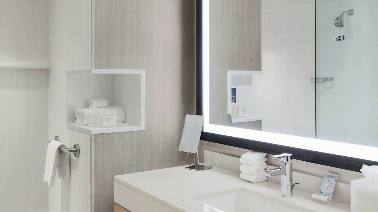 Photo of Others in Downtown Portland