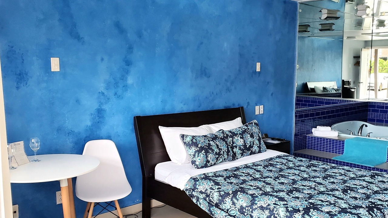 Photo of Bedroom in Cote-Des-Neiges—Notre-Dame-De-Grace