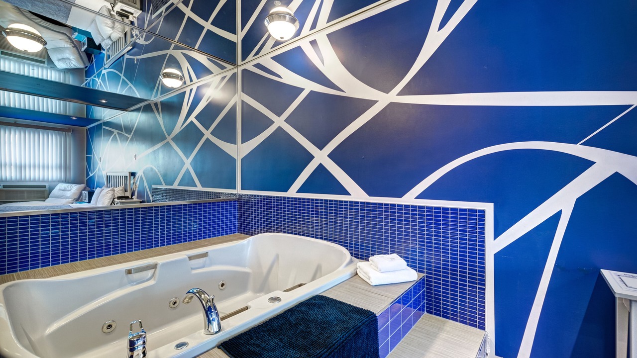 Photo of Bedroom in Cote-Des-Neiges—Notre-Dame-De-Grace