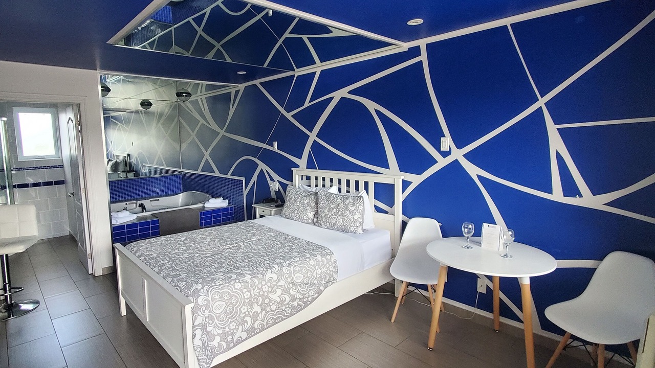 Photo of Bedroom in Cote-Des-Neiges—Notre-Dame-De-Grace