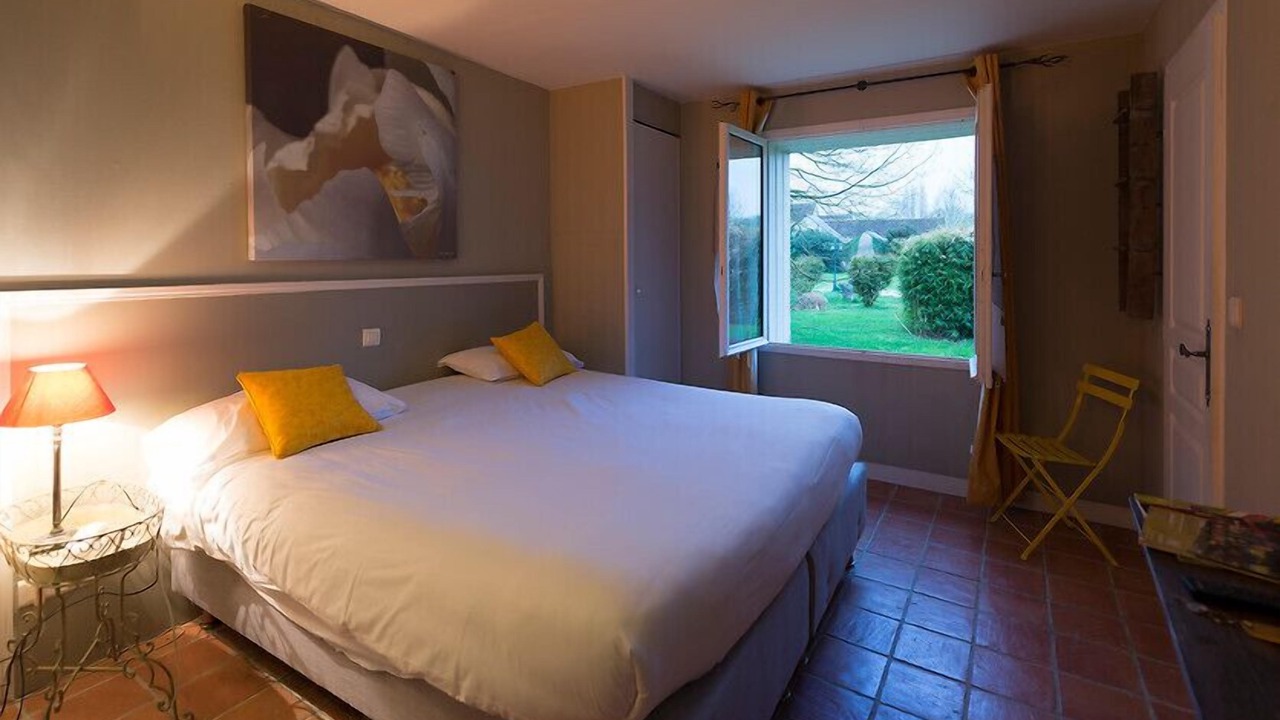 Photo of Bedroom in La Chaussee-d'Ivry