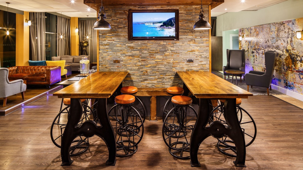 Photo of Others in Oldbury