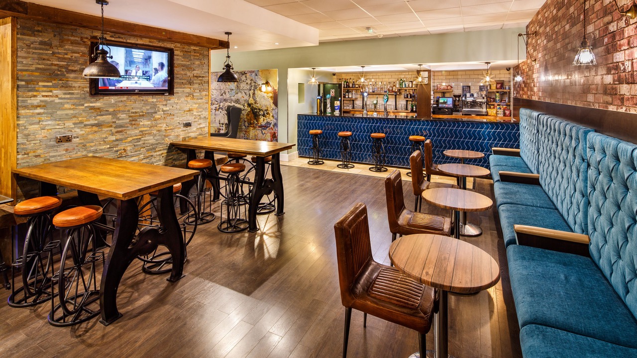 Photo of Others in Oldbury