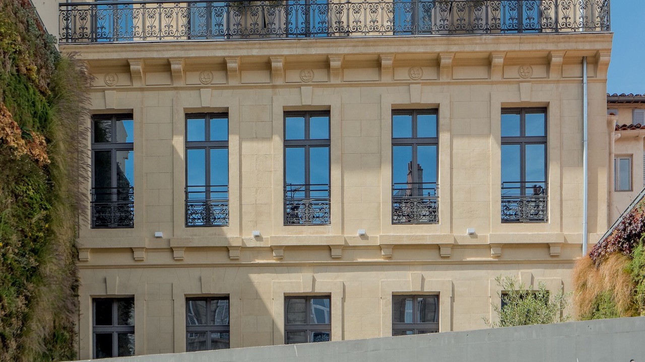 Photo of Outdoor in Palais de justice