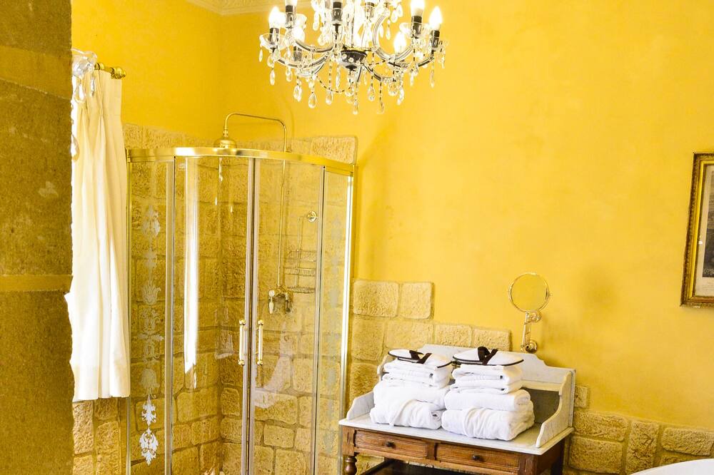 Photo of Bathroom in Ouches