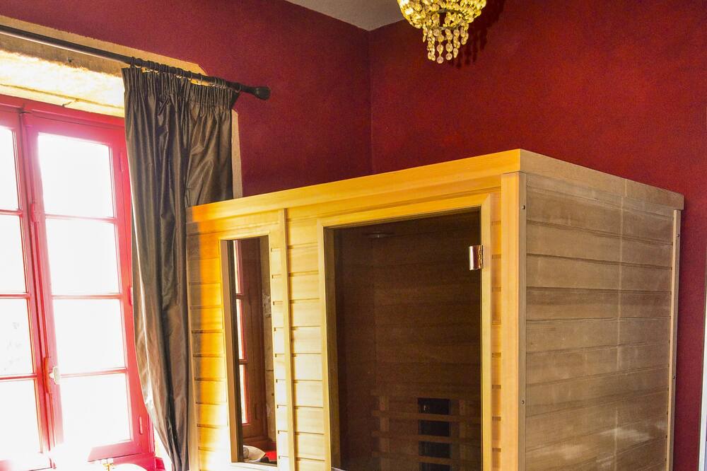 Photo of Bathroom in Ouches