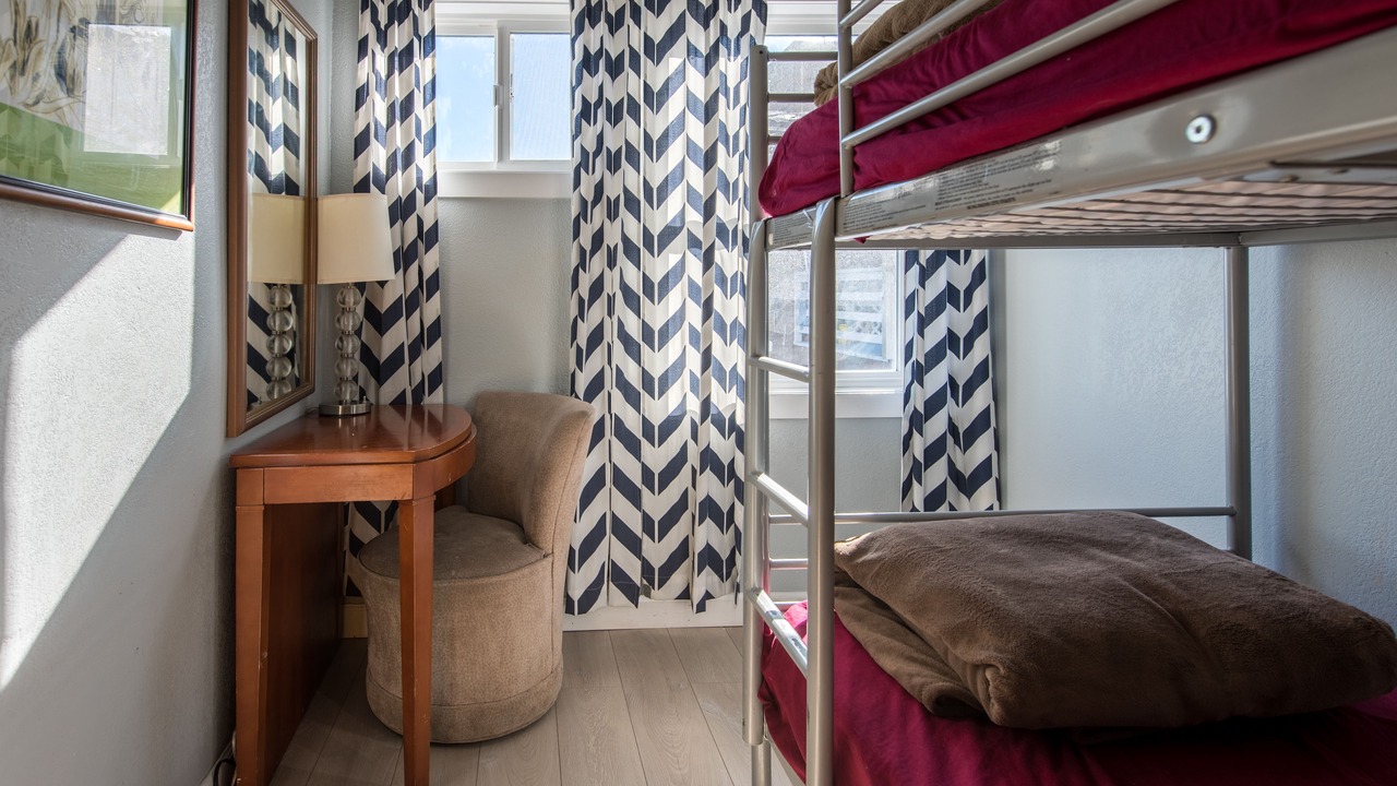 Photo of Bedroom in Downtown San Francisco