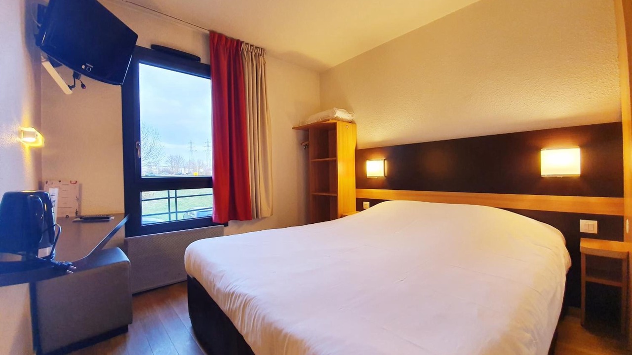 Photo of Bedroom in Chartres