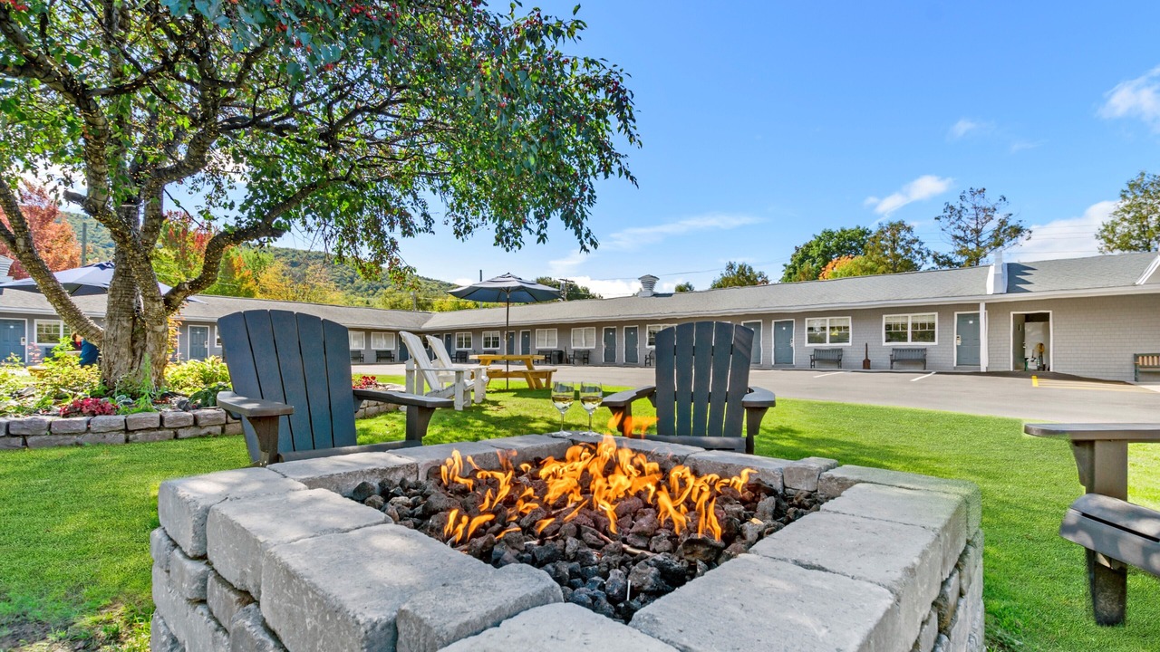 Photo of Outdoor in Upper Village