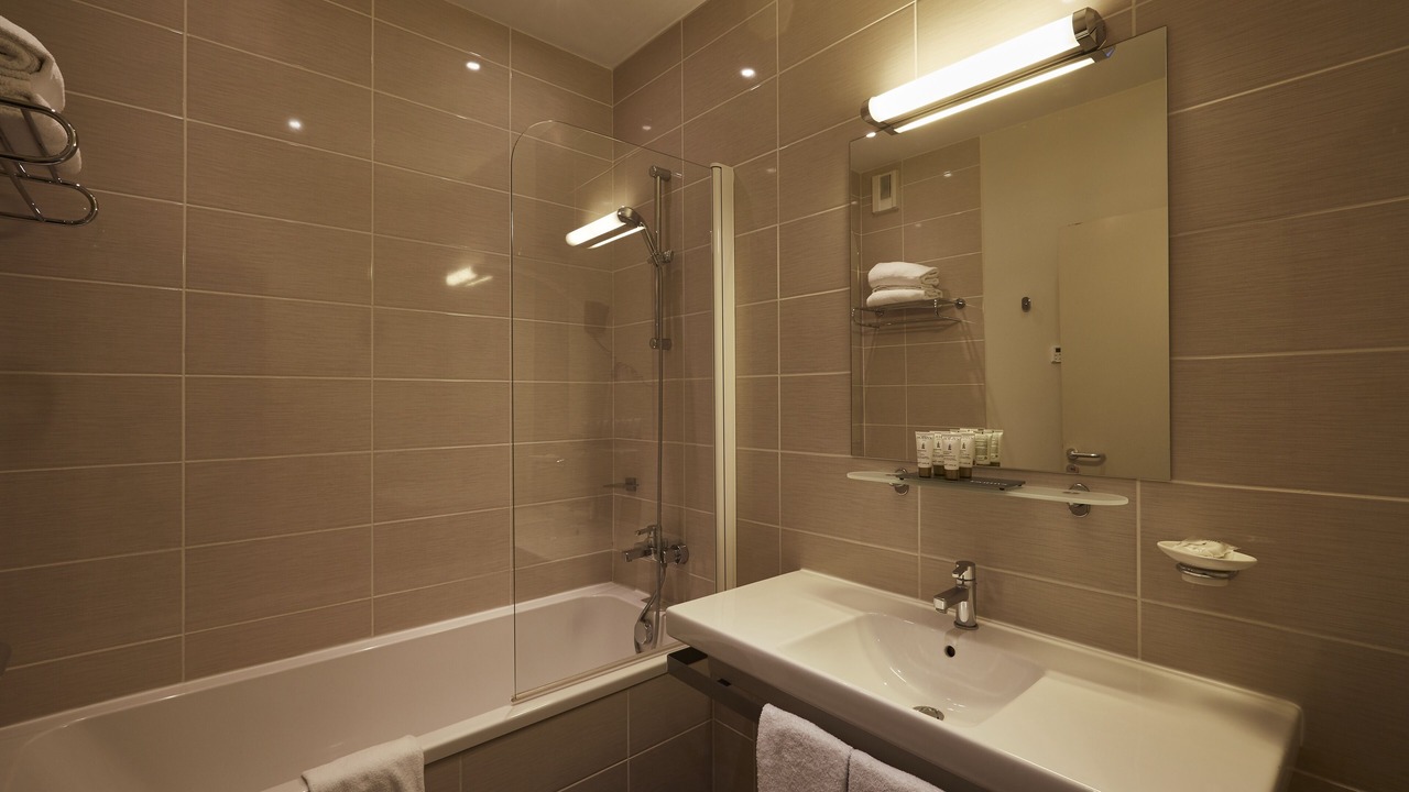 Photo of Bathroom in Dieppe