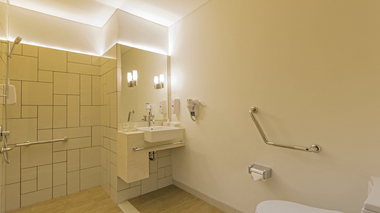 Photo of Bathroom in Muarakarang