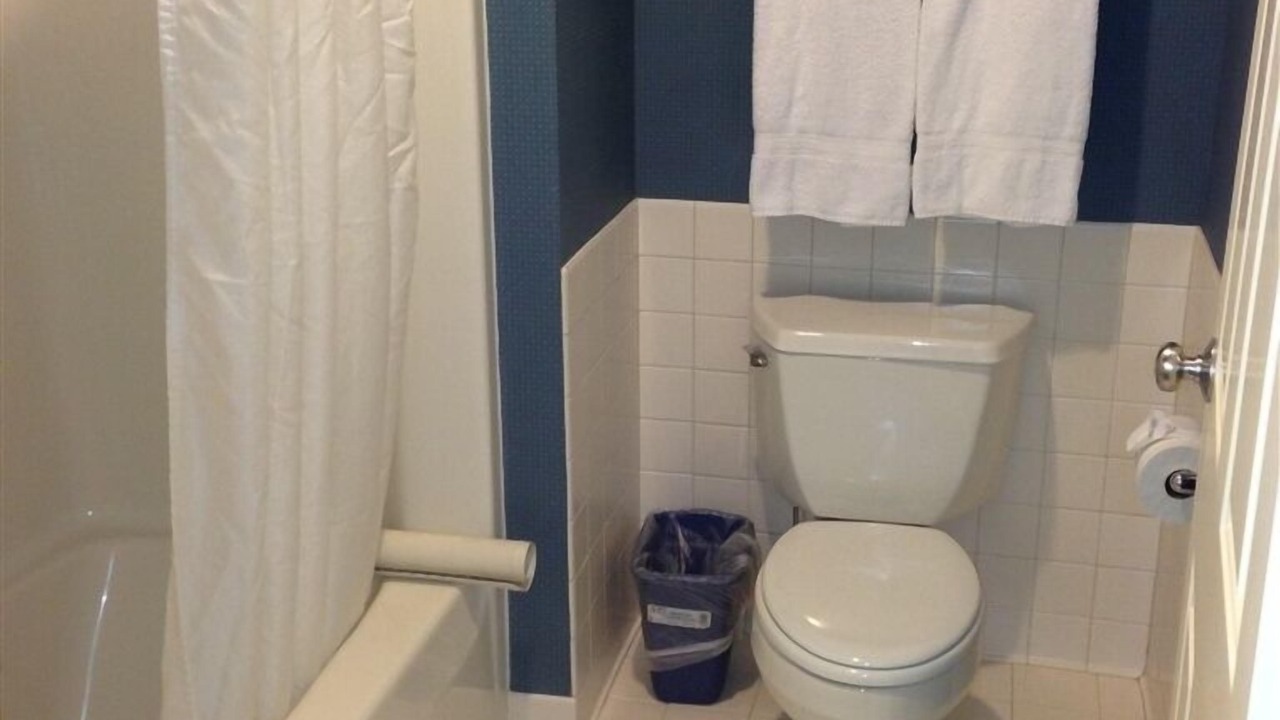 Photo of Bathroom in Fontana-on-Geneva Lake