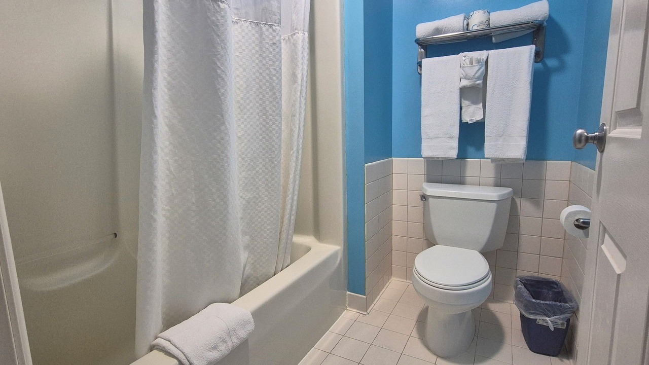 Photo of Bathroom in Fontana-on-Geneva Lake