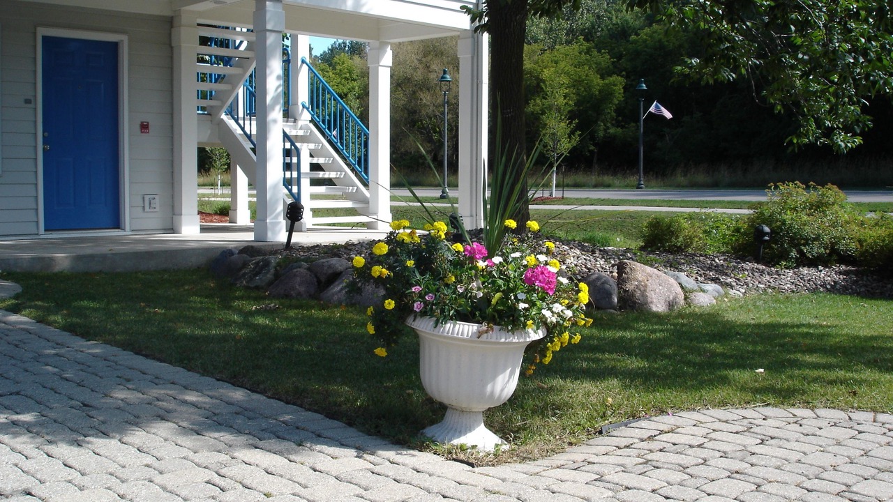 Photo of Buildings in Fontana-on-Geneva Lake