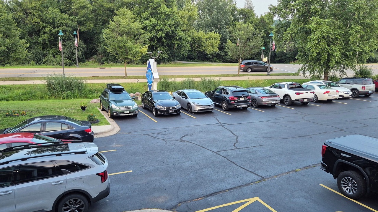 Photo of Others in Fontana-on-Geneva Lake