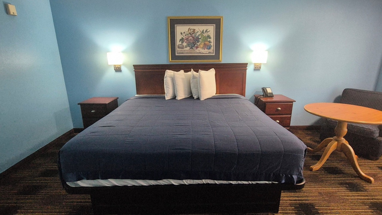 Photo of Bedroom in Fontana-on-Geneva Lake