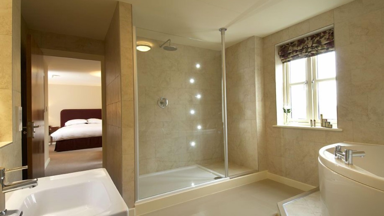 Photo of Bathroom in Watlington