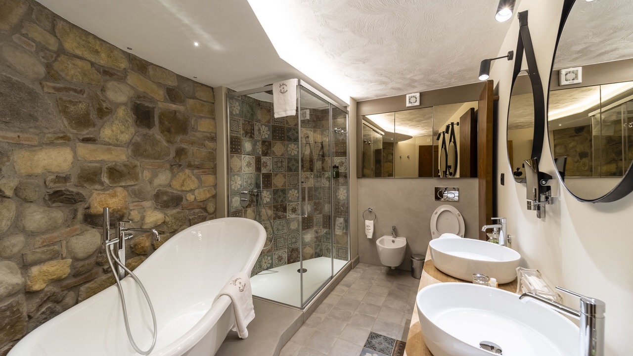 Photo of Bathroom in La Martre