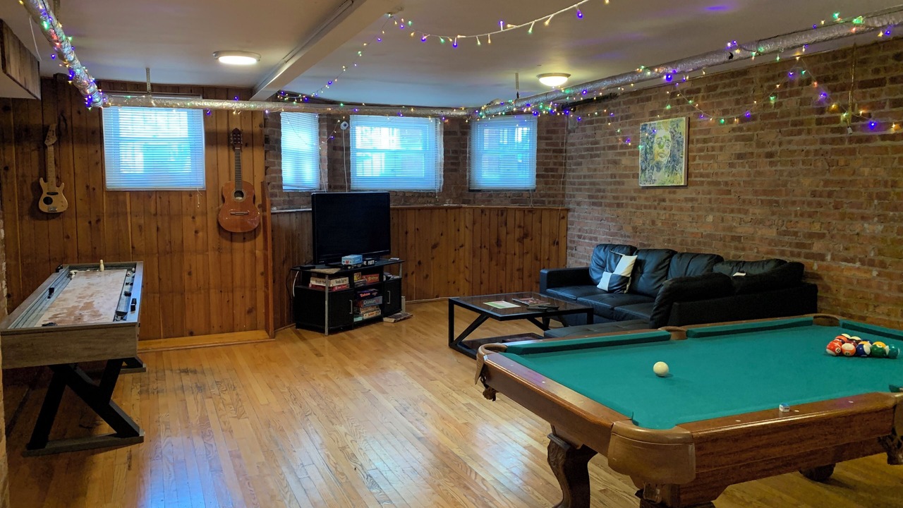 Photo of Livingroom in Lakeview