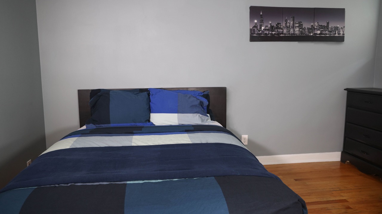 Photo of Bedroom in Lakeview