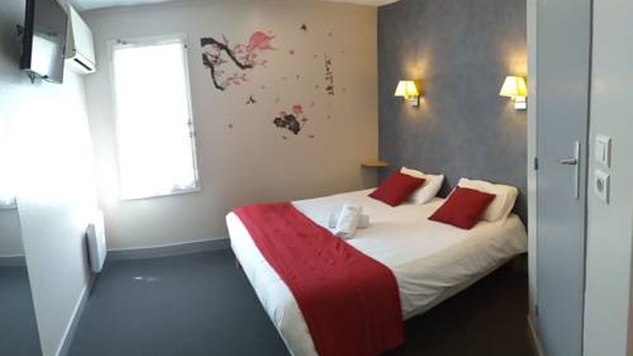 Photo of Bedroom in Saint Tronquet Business Park