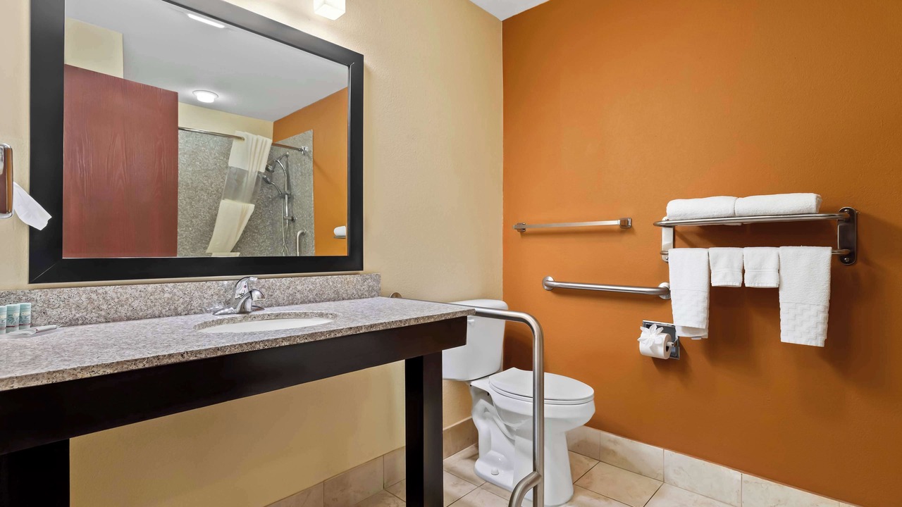 Photo of Bathroom in Broken Arrow
