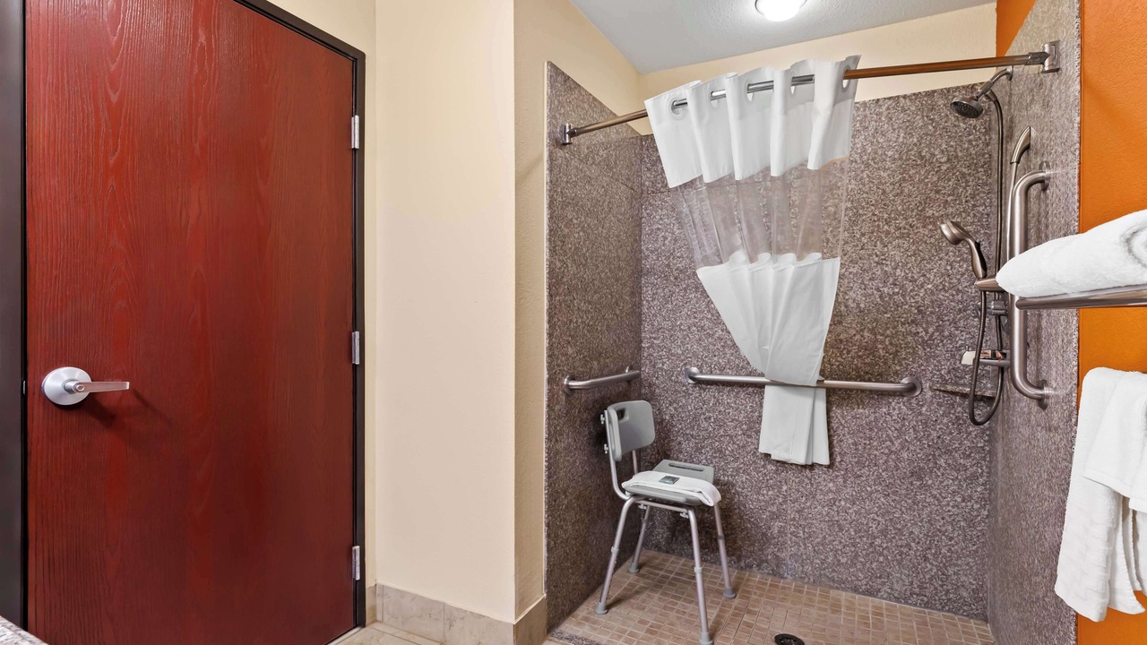 Photo of Bathroom in Broken Arrow