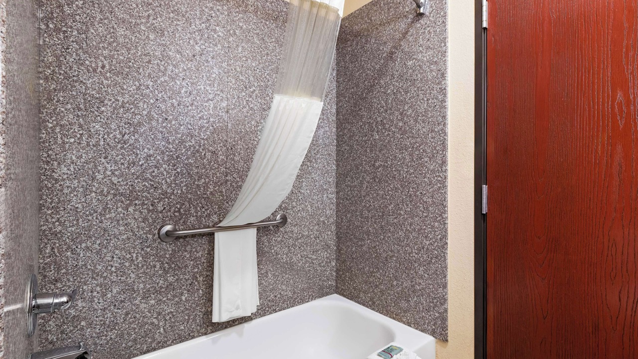 Photo of Bathroom in Broken Arrow