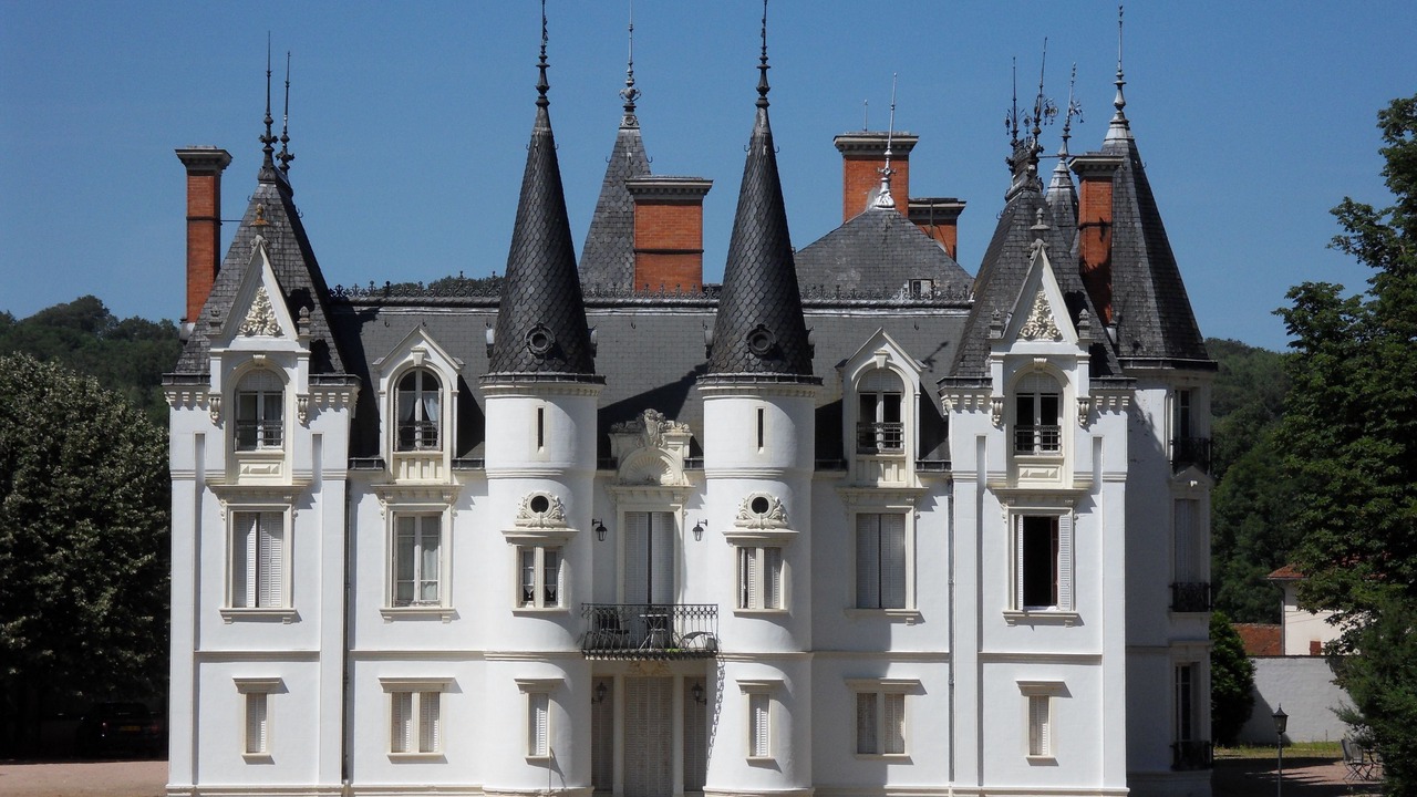 Photo of Outdoor in Noailly