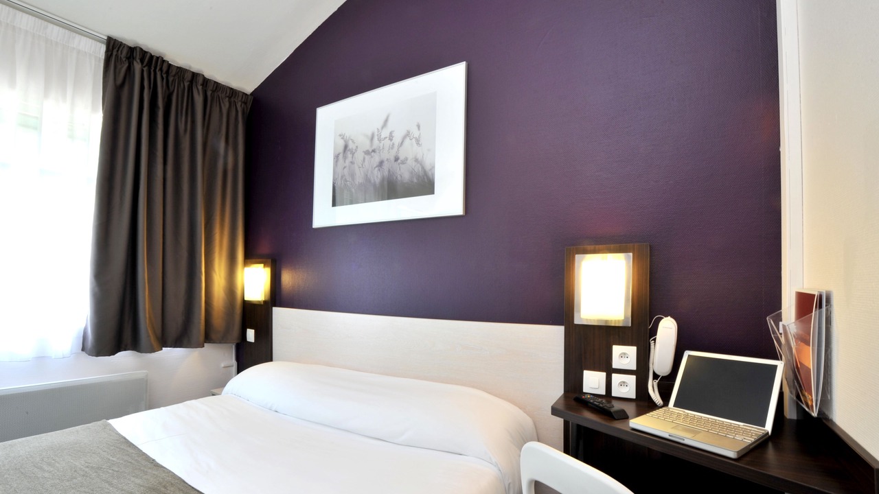 Photo of Bedroom in Dardilly