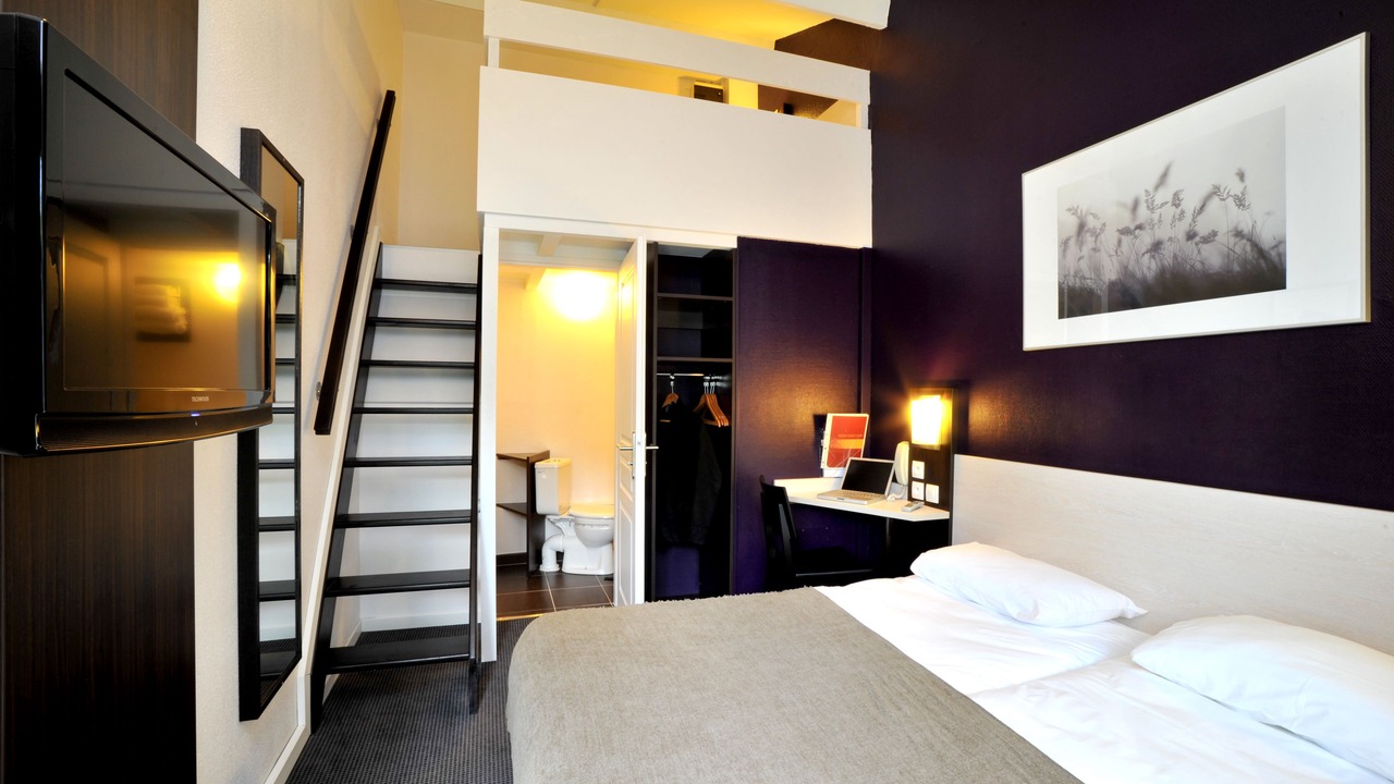 Photo of Bedroom in Dardilly