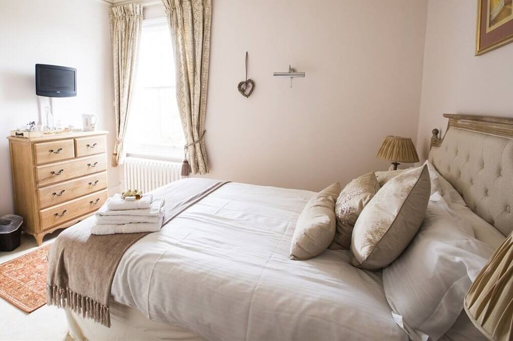 Photo of Bedroom in Tea Green