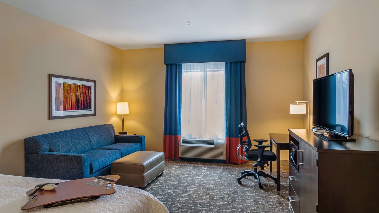 Photo of Livingroom in Evergreen