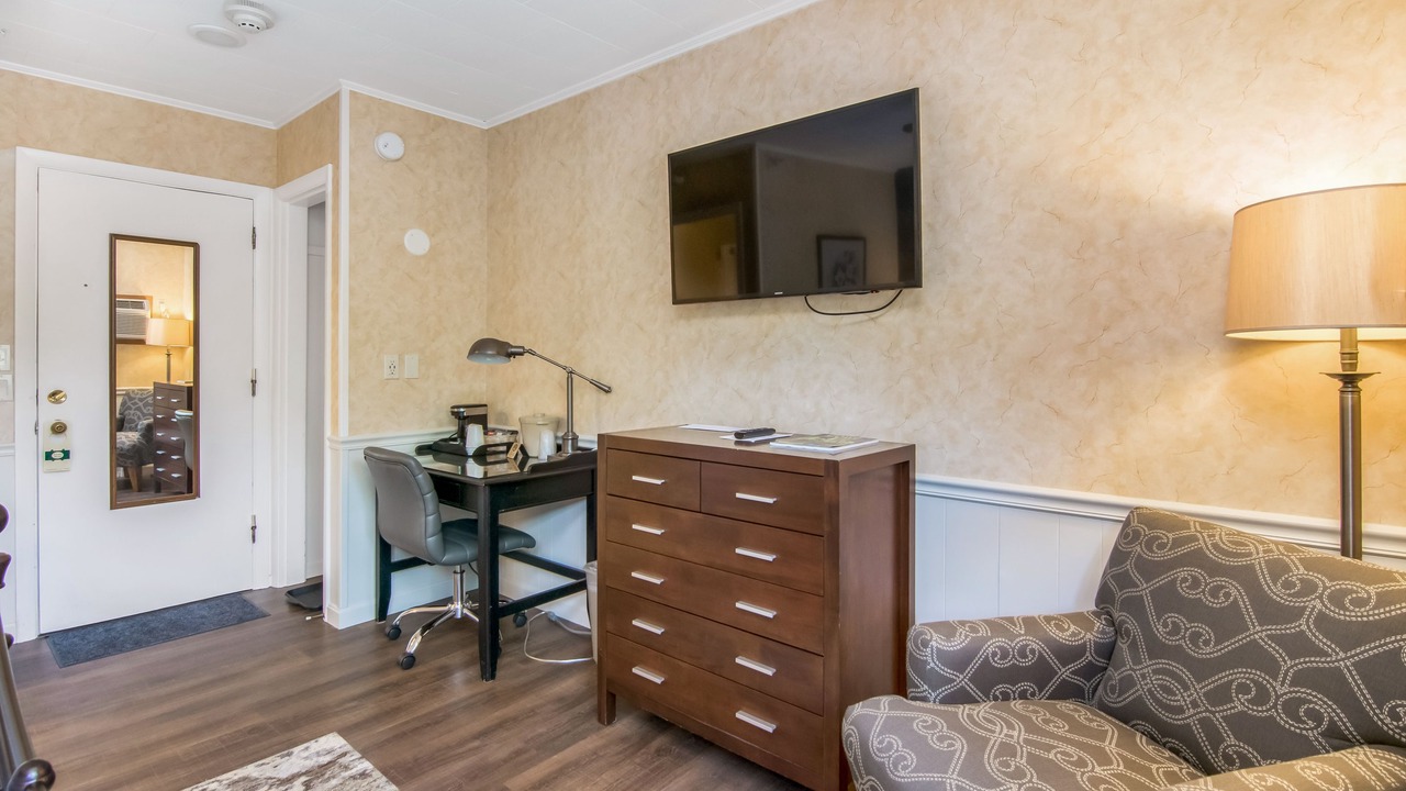 Photo of Bedroom in Stowe Area