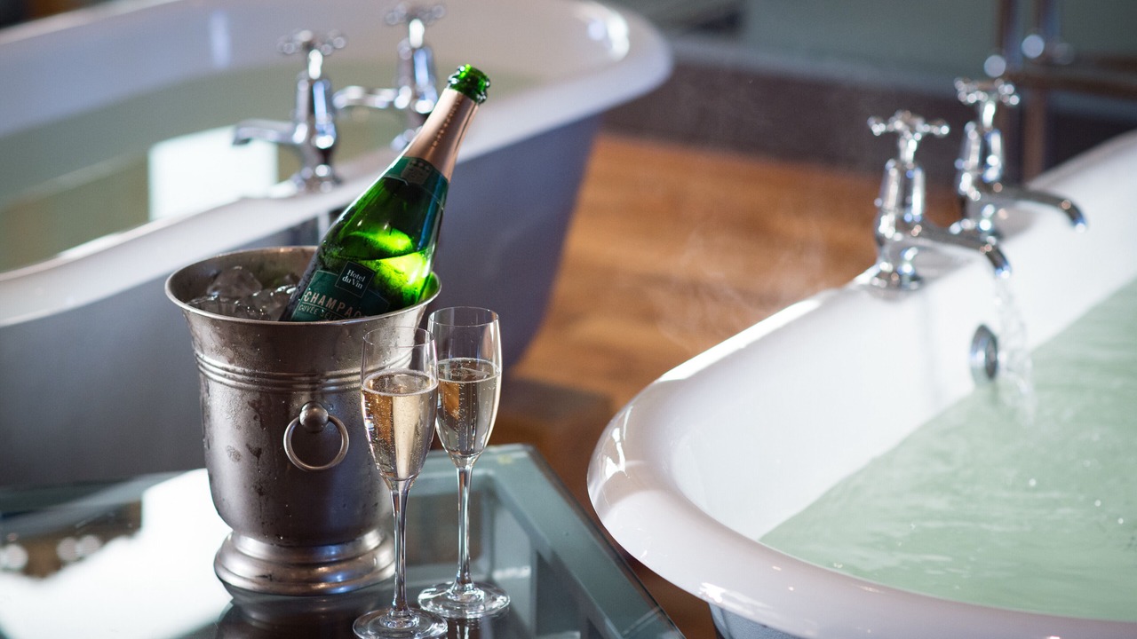 Photo of Bathroom in Harrogate City Centre