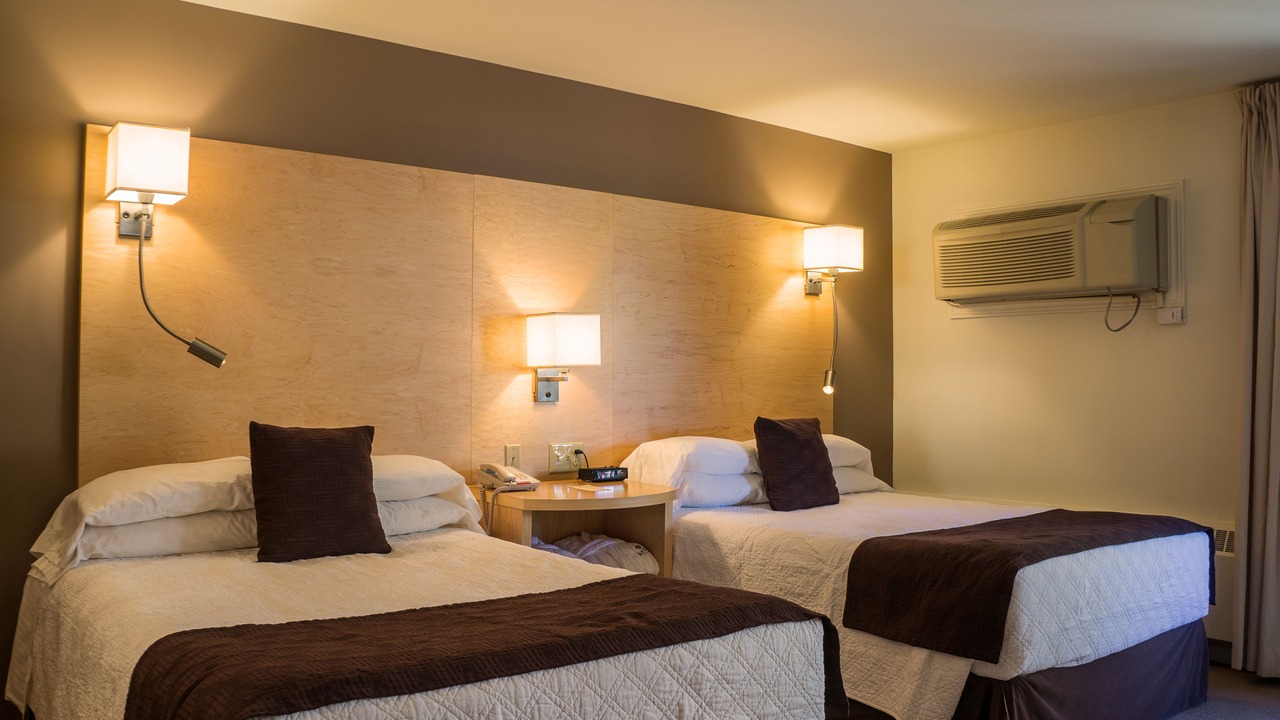 Photo of Bedroom in Queens Square