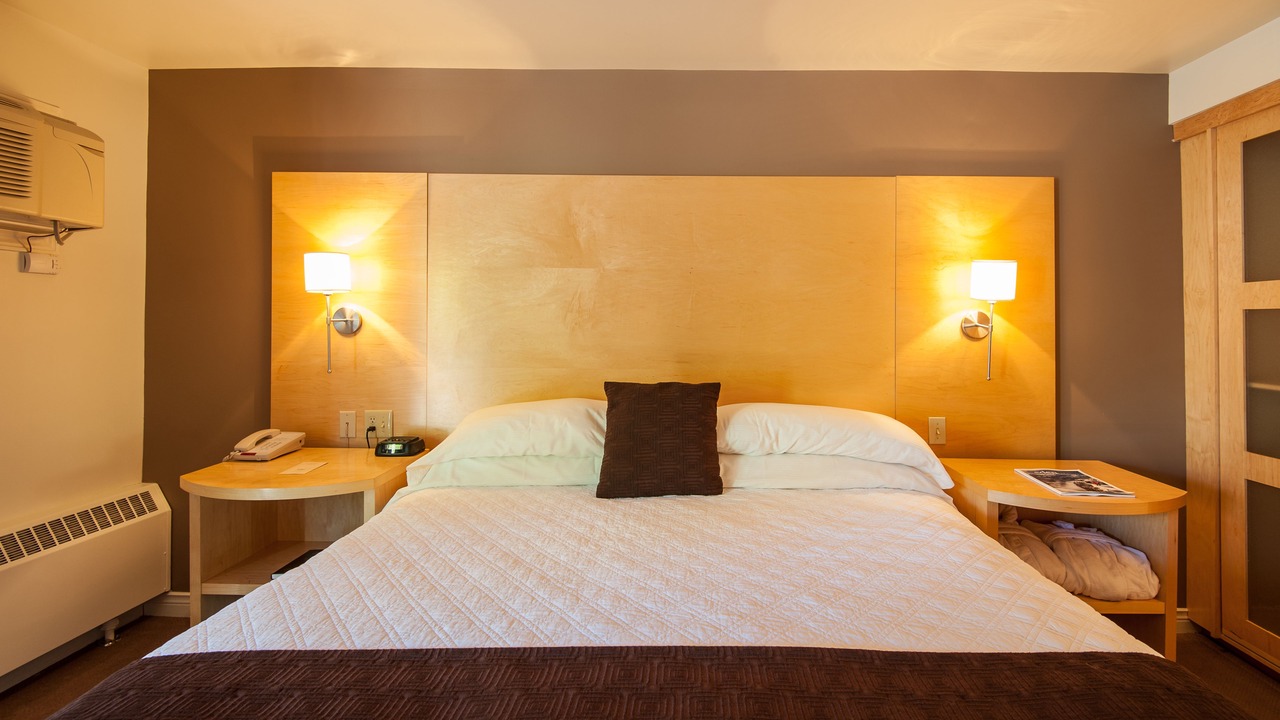 Photo of Bedroom in Queens Square