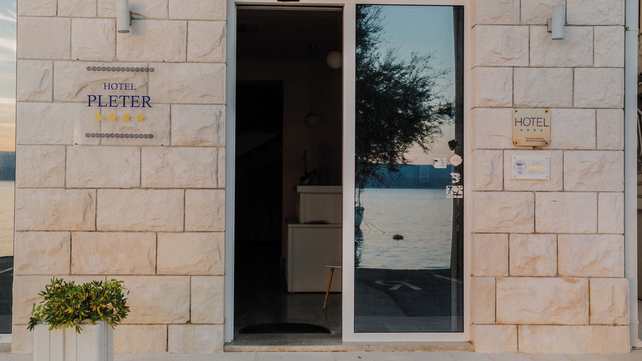 Photo of Outdoor in Mimice