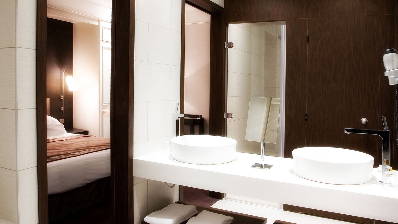 Photo of Bathroom in Saint-Merri