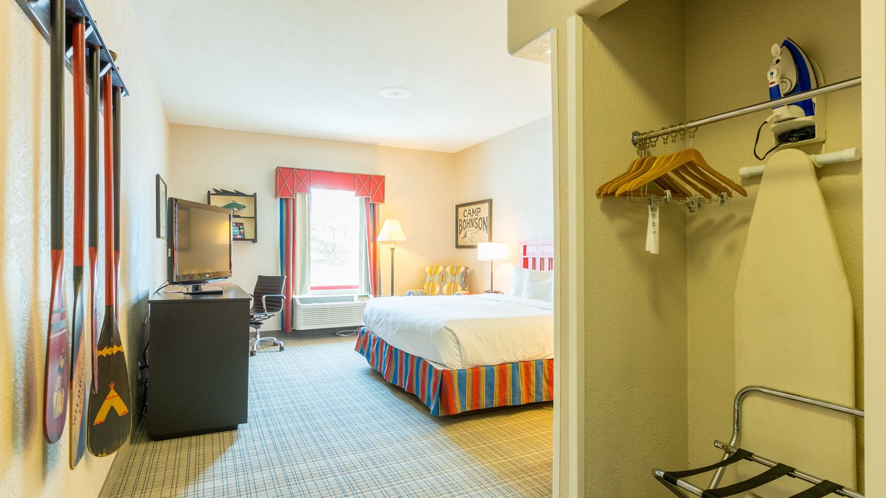 Photo of Bedroom in Clive