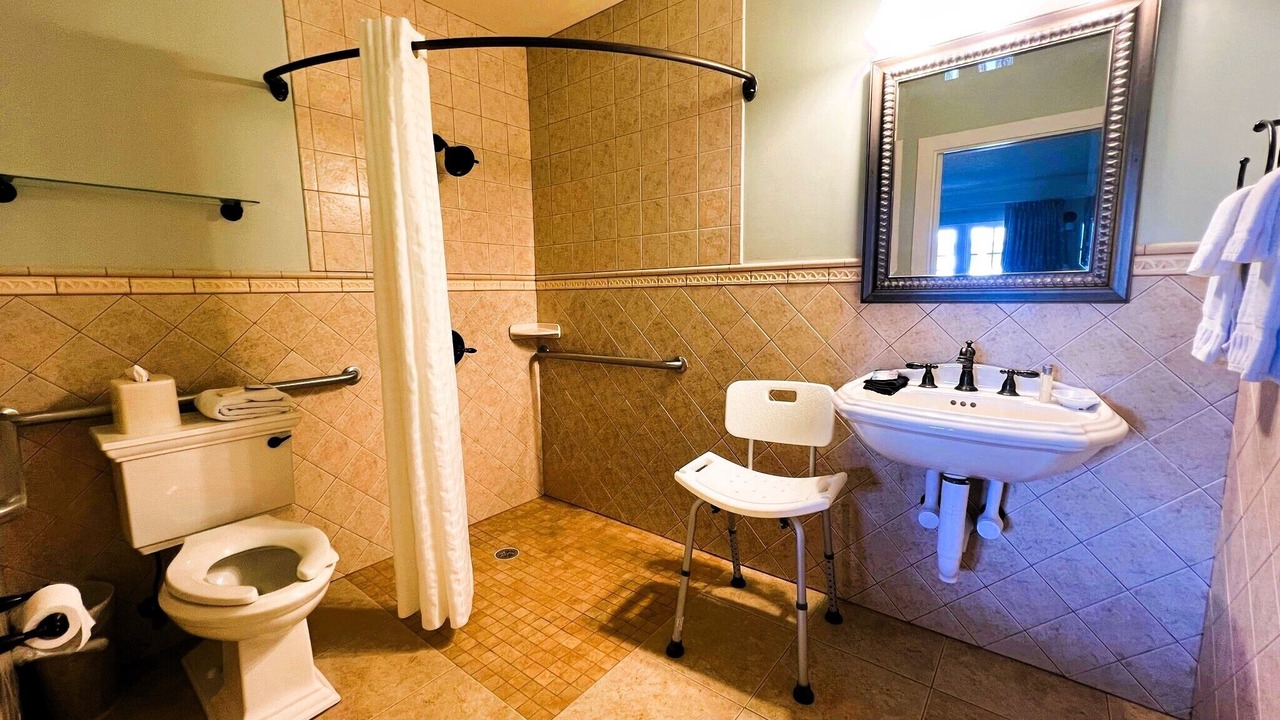 Photo of Bathroom in Old Town