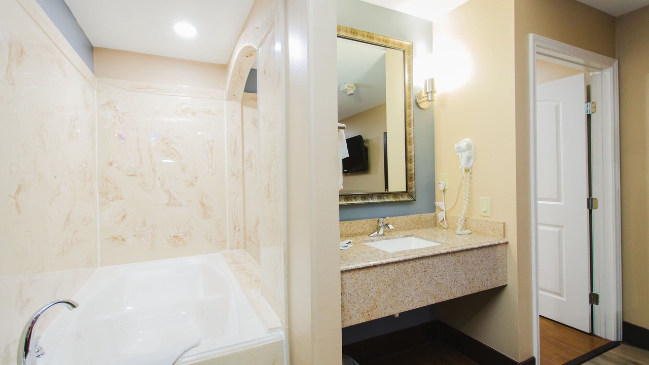 Photo of Bathroom in Willow Meadows/Willowbend Area
