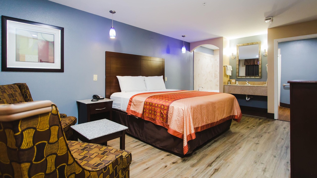 Photo of Bedroom in Willow Meadows/Willowbend Area