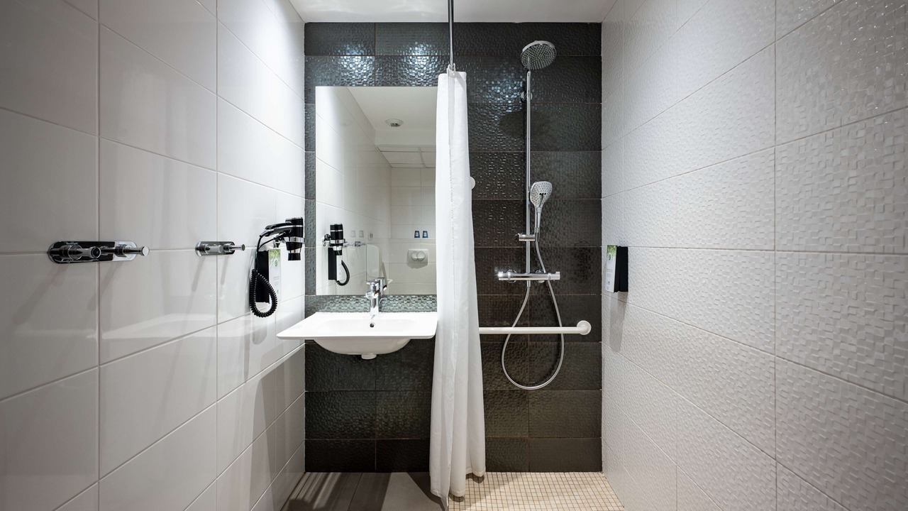 Photo of Bathroom in La Guymauviere-La Hulotais-La Bourelais