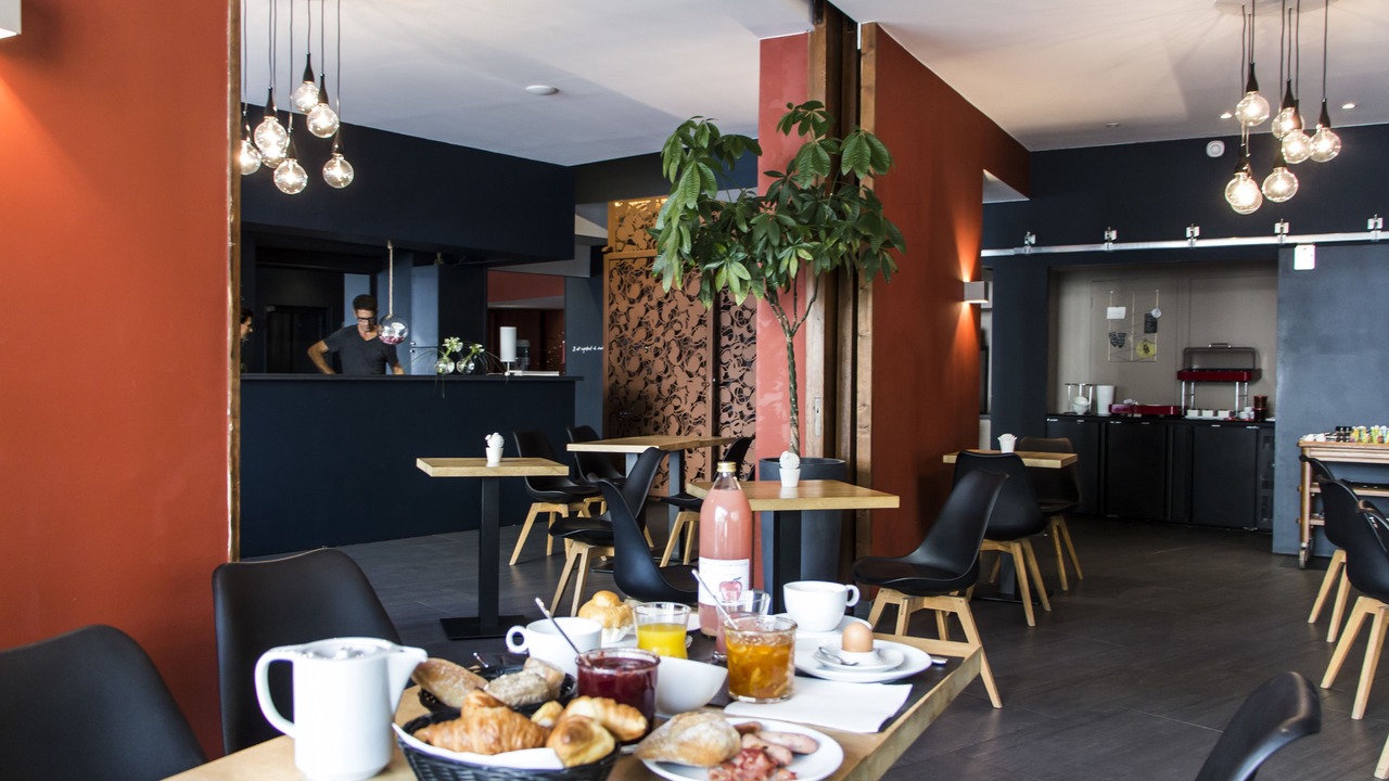 Photo of Others in Gap