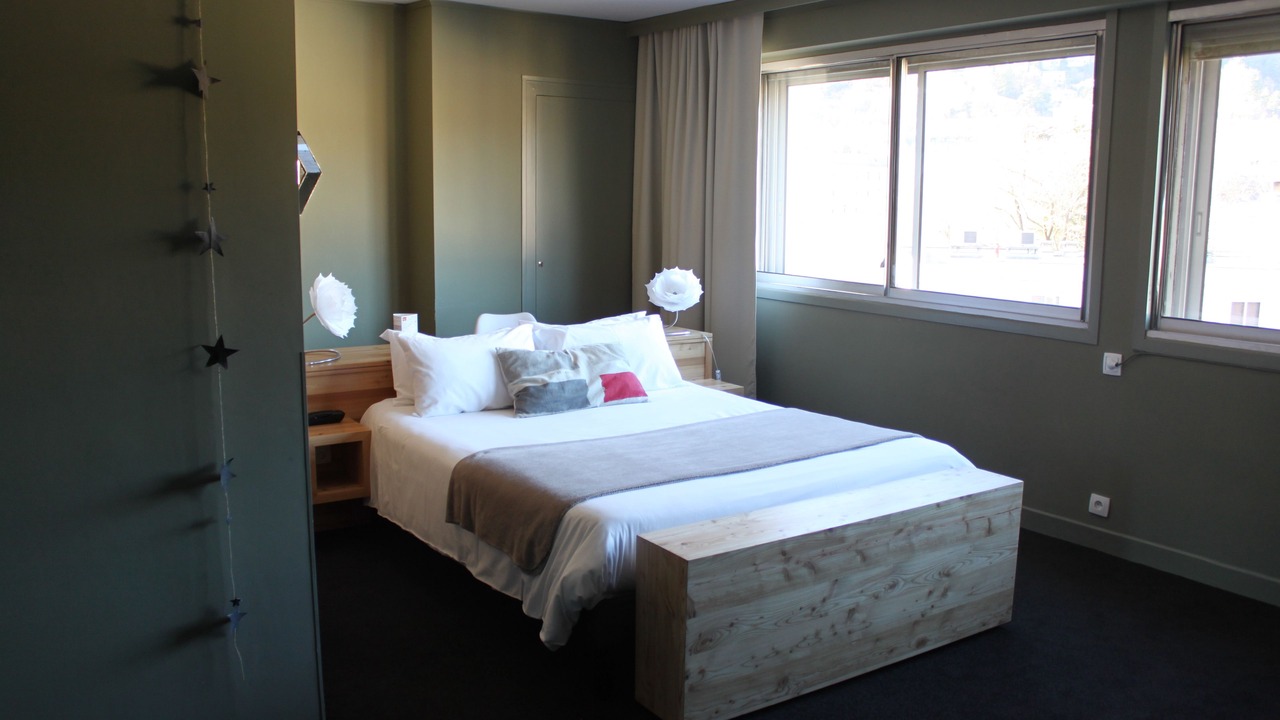 Photo of Others in Gap